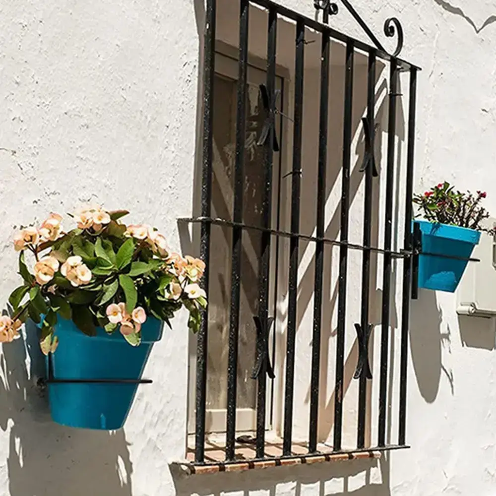 T03205-wall-mounted-flower-pot-hanger (5).webp